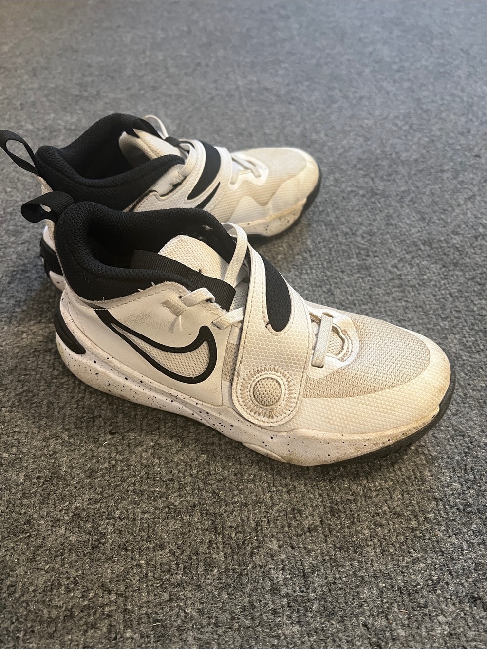 Nike Kids White and Black Hook-and-Loop Athletic Sneakers